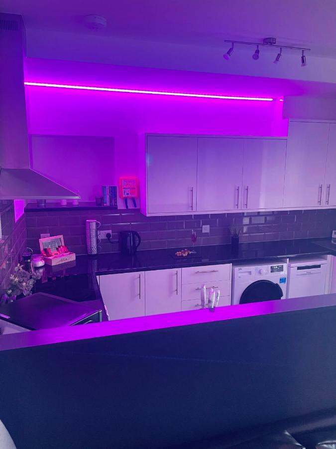 Elegant Studio1 Netflix Bathroom Close To Beach Swansea Exterior foto