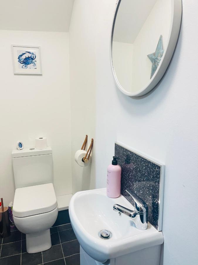 Elegant Studio1 Netflix Bathroom Close To Beach Swansea Exterior foto